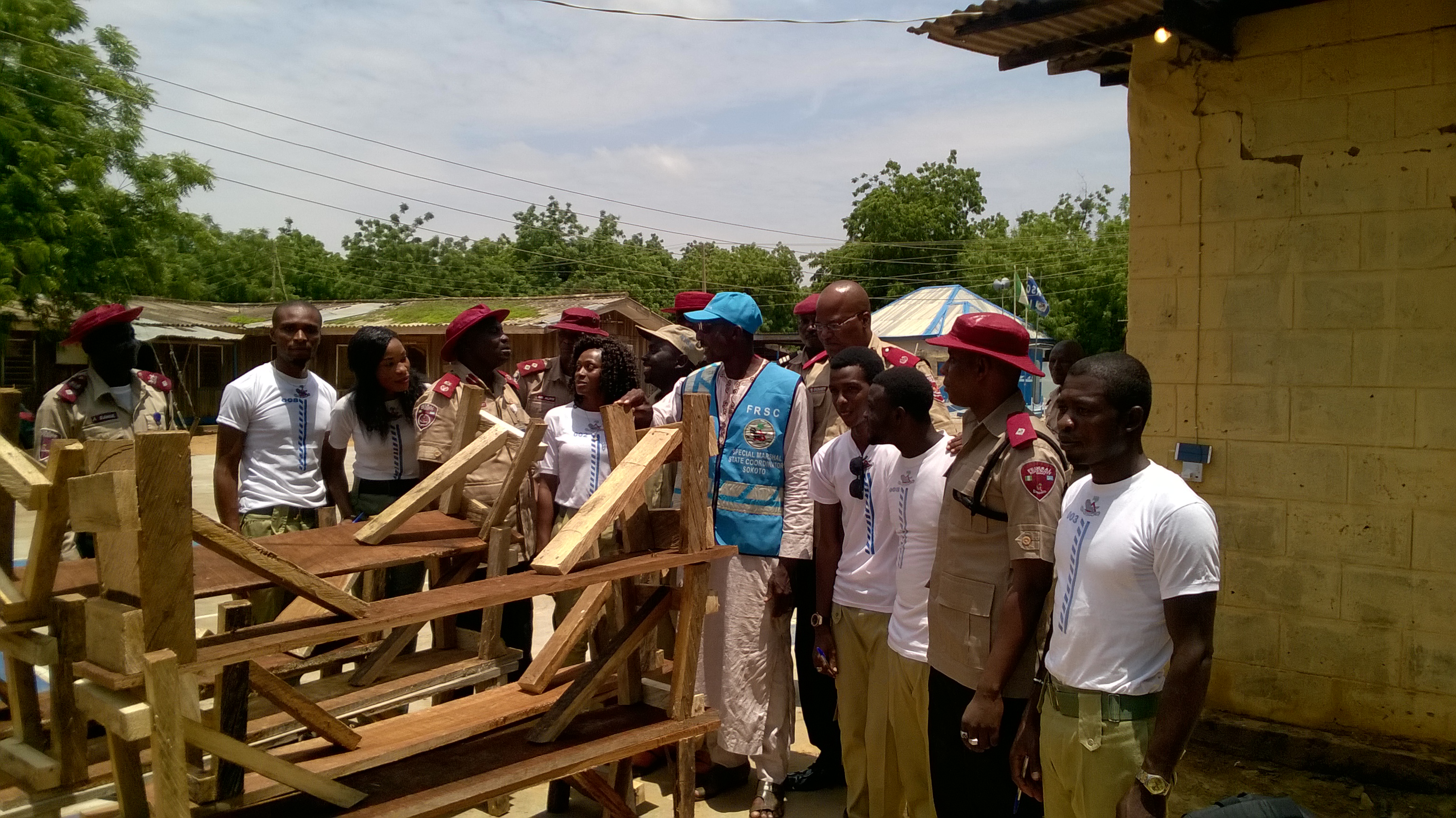 FRSC/RSC Batch B 2015 donates benches to the club Sokoto