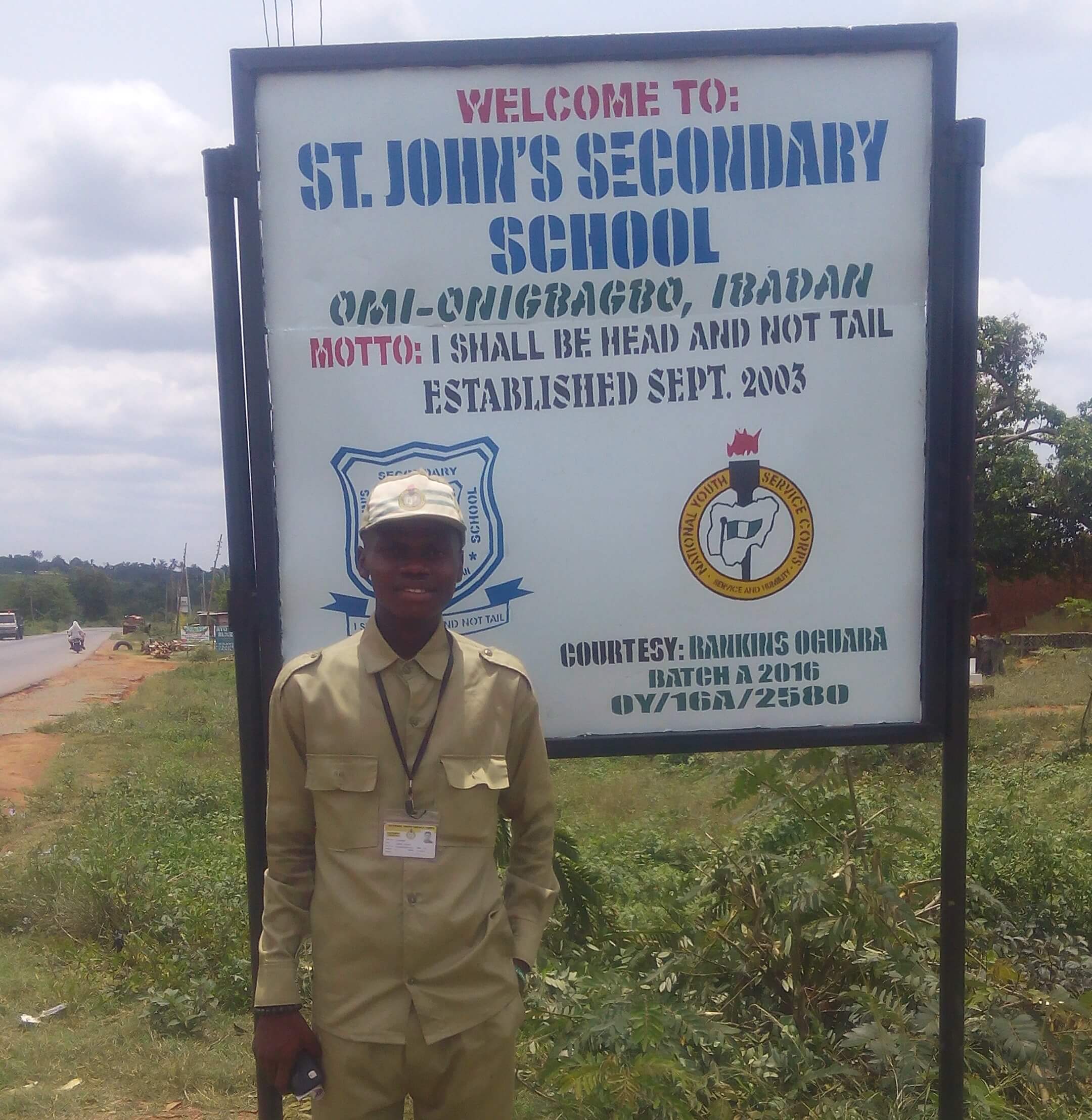 Oguara Rankins constructs signpost for school, donates trashbin